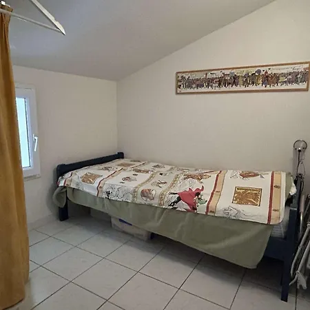 Apartment Duplex 3 Pieces Climatise Avec Parking, Proche A - Fr-1-225c-143