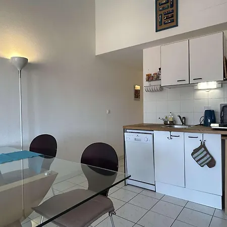 Apartment Duplex 3 Pieces Climatise Avec Parking, Proche A - Fr-1-225c-143 *